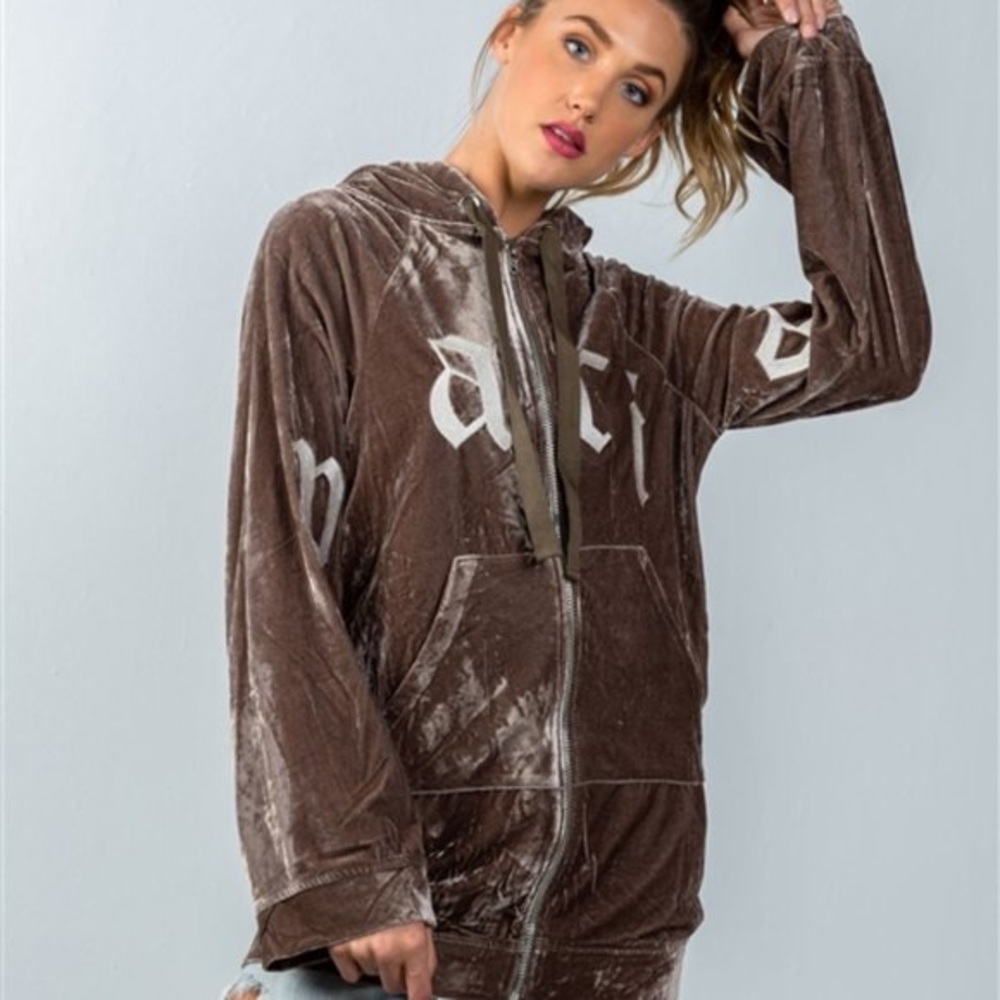 Essue Women’s Paris full zip  Hooded Toffee Velvet Jacket Brow /Cream Medium